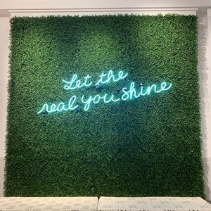 Meet your Posher, Carley